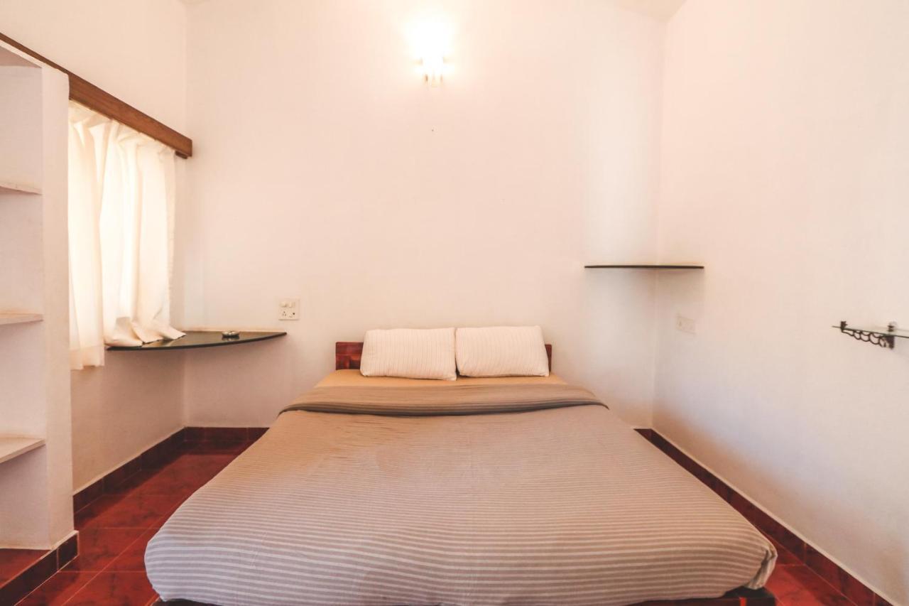 Piggy Hostel Вагатор Экстерьер фото